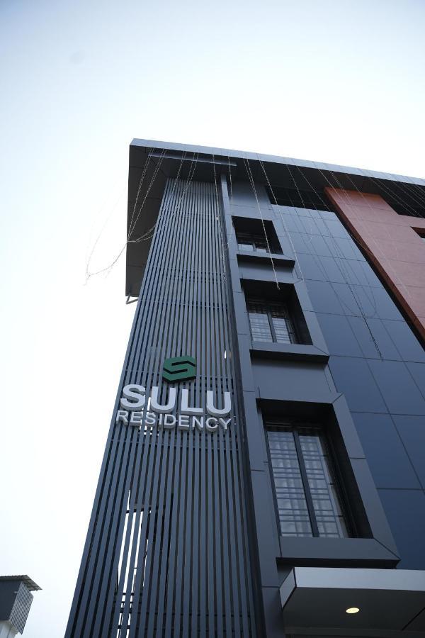 Sulu Residency Hotel Kochi Exterior photo